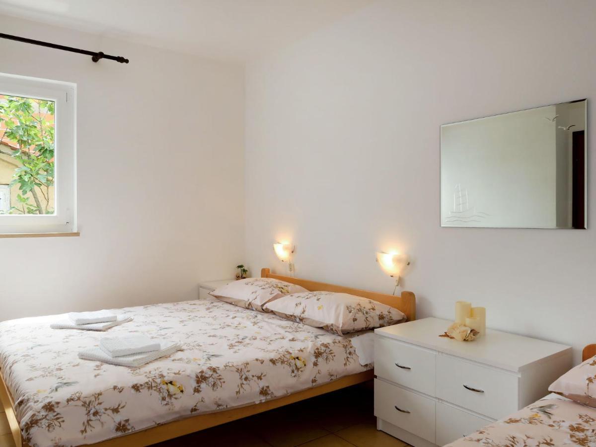 Kornić Apartment Meri - Krk211 By Interhome מראה חיצוני תמונה